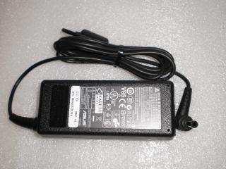 Asus napájecí zdroj AC adapter 19V/3,42A 65W 5.5x2.5mm konektor